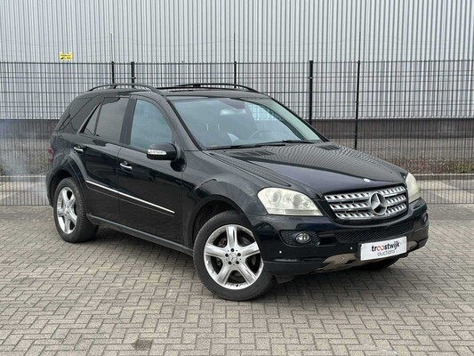 Mercedes-Benz M320 CDI M-class 221hp 2006, V-450-HD