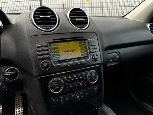 Mercedes-Benz M320 CDI M-class 221hp 2006, V-450-HD