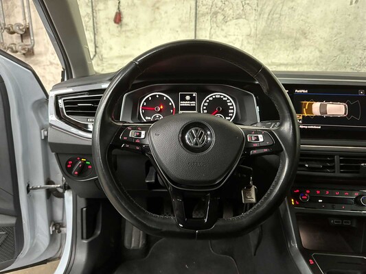 Volkswagen Polo 1.0 TSI Highline 95HP 2018, RZ-845-R