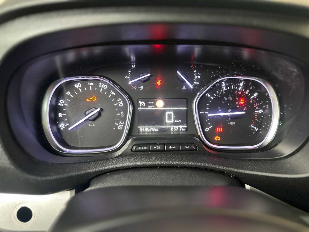 Peugeot Expert Traveller 1.5 9-seater 120hp 2019
