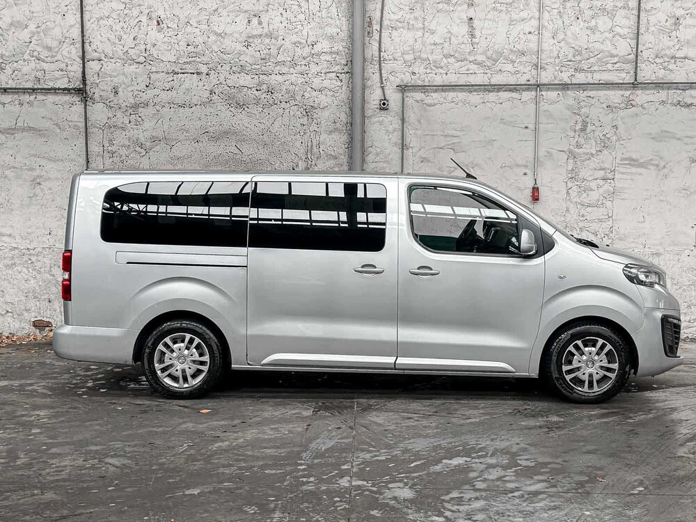 Peugeot Expert Traveller 1.5 9-seater 120hp 2019
