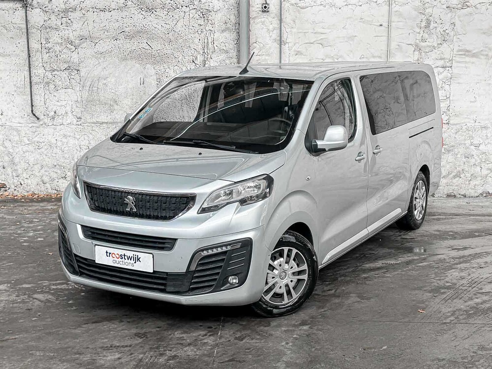 Peugeot Expert Traveller 1.5 9-seater 120hp 2019