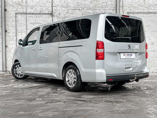 Peugeot Expert Traveller 1.5 9-seater 120hp 2019