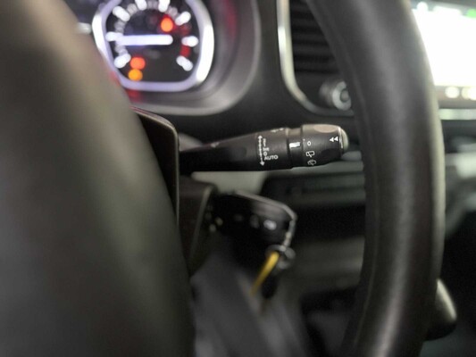 Peugeot Expert Traveller 1.5 9-seater 120hp 2019