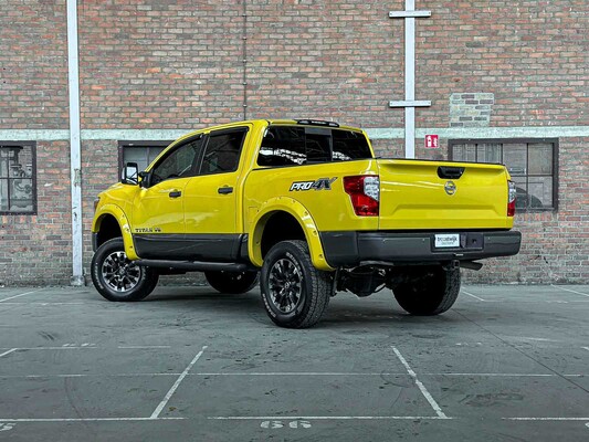 Nissan Titan PRO-4X 5.6 V8 396pk 2018