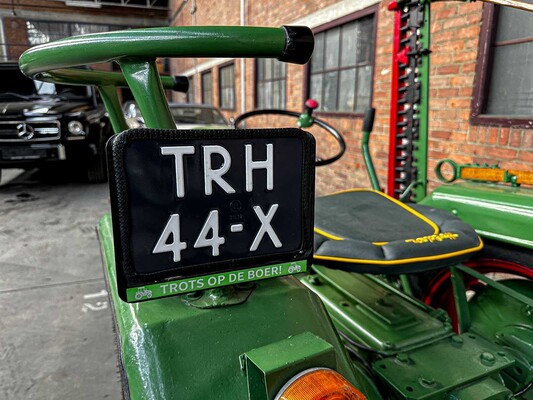 Holder 1955 1-Cilinder Oldtimer Tractor + Originele Melkwagen, TRH-44-X