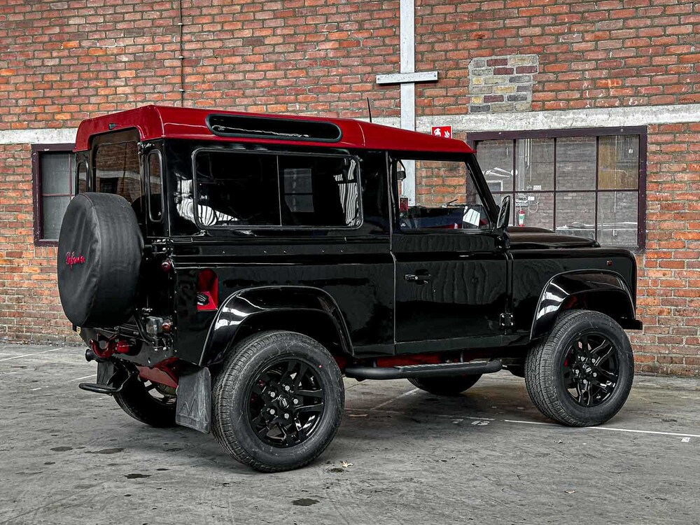 Land Rover Defender 90 V8 LS3-Motor 430pk 1996