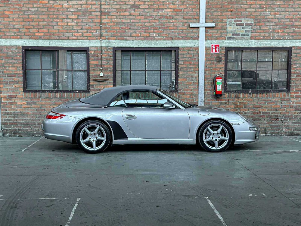 Porsche 911 Carrera Cabriolet 3.6 997 Sport-Chrono 325pk 2006 Youngtimer