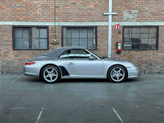 Porsche 911 Carrera Cabriolet 3.6 997 Sport-Chrono 325pk 2006 Youngtimer