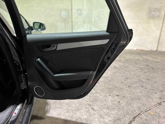 Audi S4 Avant 3.0 TFSI V6 Quattro Pro Line 329pk 2011 (Origineel-NL), 70-PZR-2