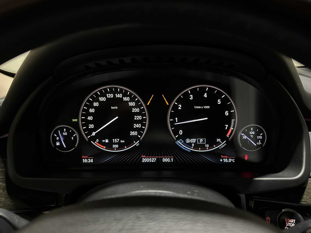 BMW X5 xDrive50i 4.4 V8 High Executive 449pk 2014, J-094-RR