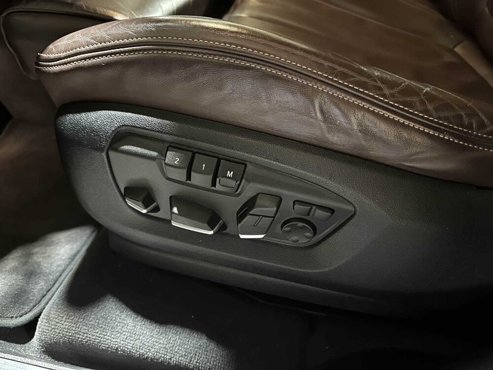 BMW X5 xDrive50i 4.4 V8 High Executive 449pk 2014, J-094-RR