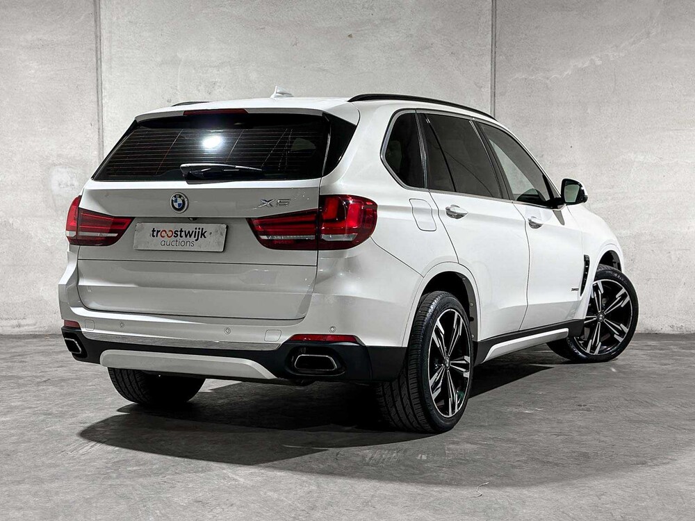 BMW X5 xDrive50i 4.4 V8 High Executive 449 PS 2014, J-094-RR