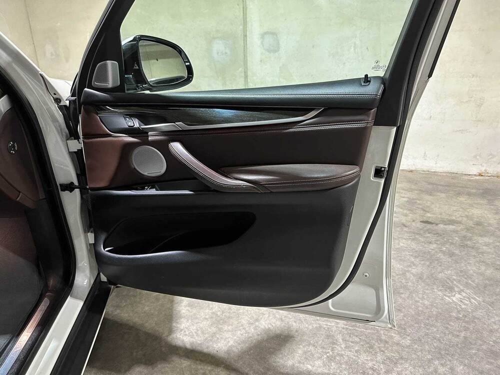 BMW X5 xDrive50i 4.4 V8 High Executive 449 PS 2014, J-094-RR