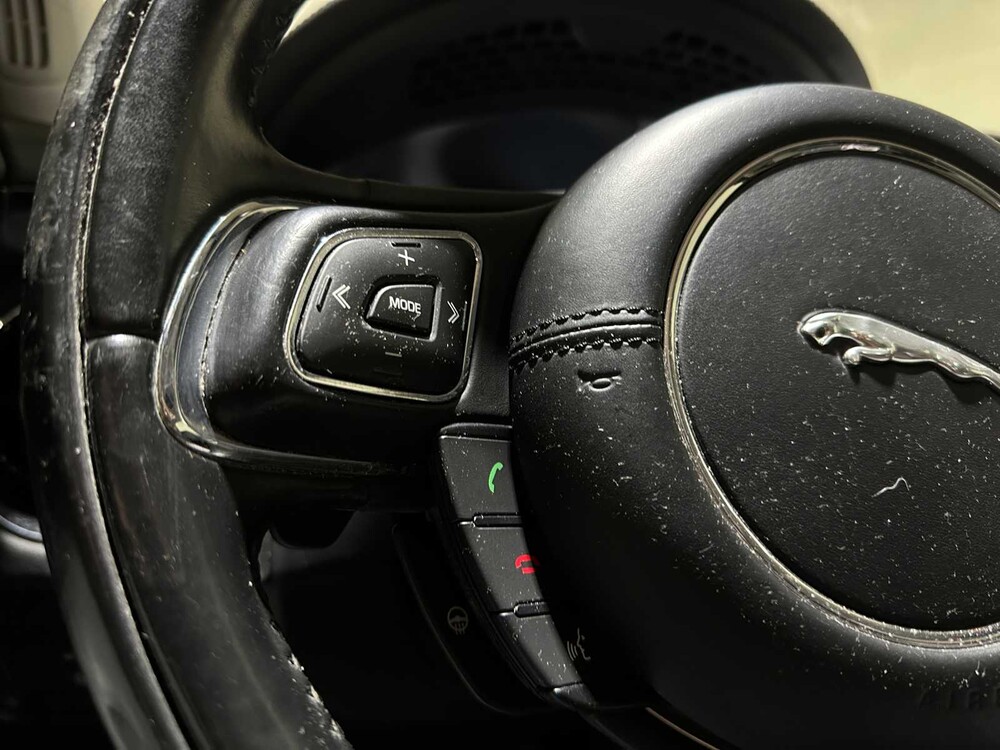 Jaguar XJ 3.0 D Premium Luxury 300hp 2016, RV-612-X