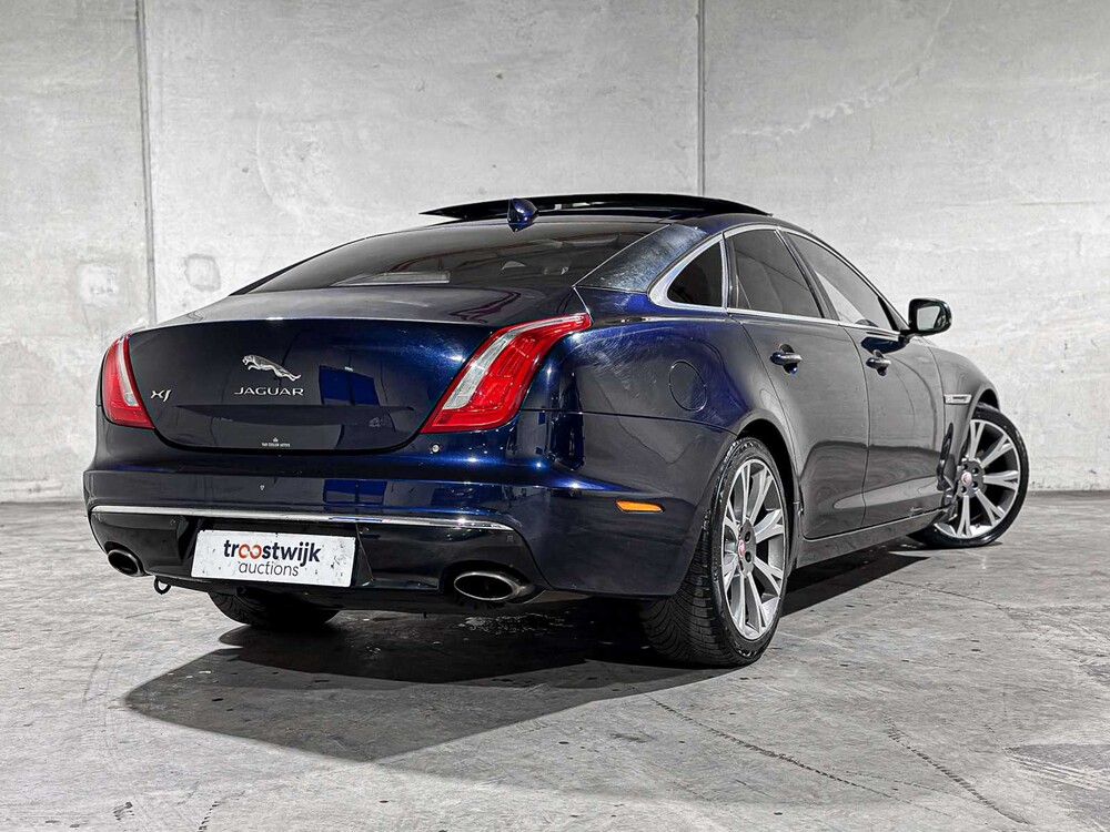 Jaguar XJ 3.0 D Premium Luxury 300hp 2016, RV-612-X