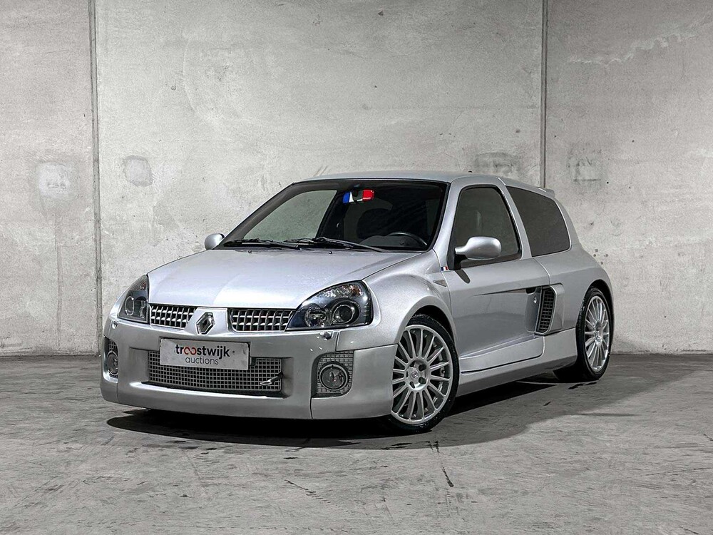 Renault Clio V6 3.0 Sport RS Phase 2 (NR 149) 255pk 2004 Youngtimer