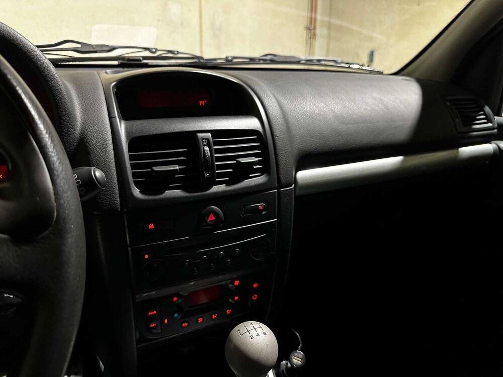 Renault Clio V6 3.0 Sport RS Phase 2 (NR 149) 255pk 2004 Youngtimer