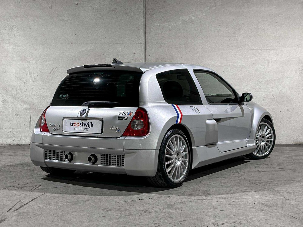 Renault Clio V6 3.0 Sport RS Phase 2 (NR 149) 255pk 2004 Youngtimer