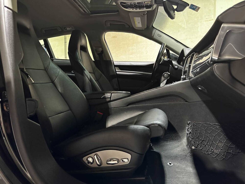 Porsche Panamera S 4.8 V8 405pk 2011