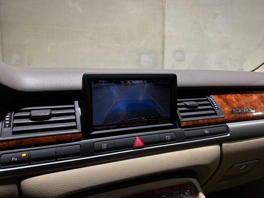 Audi A8 4.2 V8 Quattro Pro Line 350pk 2007 (Origineel-NL + 1e Eigenaar), 25-XH-VZ