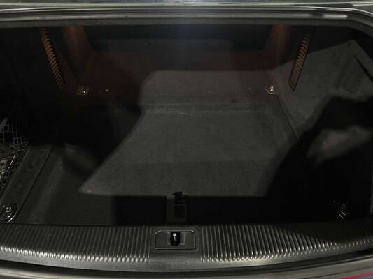 Audi A8 4.2 V8 Quattro Pro Line 350pk 2007 (Origineel-NL + 1e Eigenaar), 25-XH-VZ