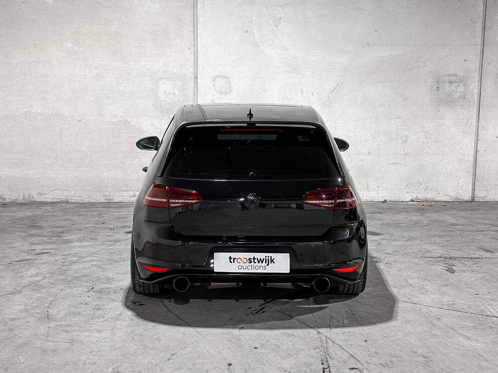Volkswagen Golf GTI Performance (VII / MK7 / Golf 7) 396pk 2014
