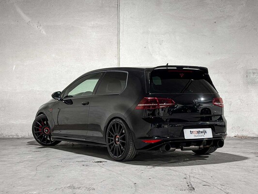Volkswagen Golf GTI Performance (VII / MK7 / Golf 7) 396pk 2014