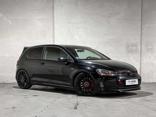 Volkswagen Golf GTI Performance (VII / MK7 / Golf 7) 396pk 2014