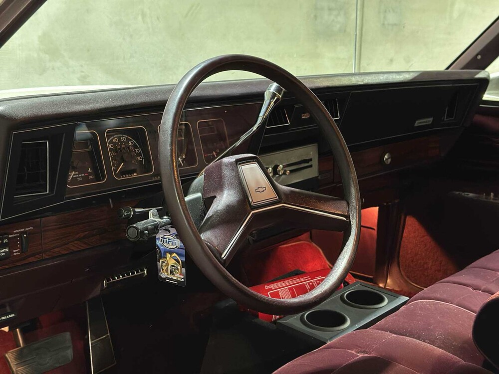 Chevrolet USA Caprice 5.0 Brougham 163pk 1986, 21-LZG-9