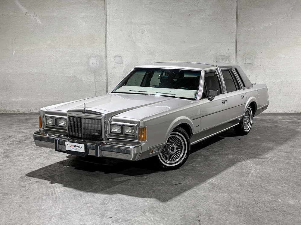 Lincoln Town Car 4.9 V8 Signature SD 160pk 1989, K-946-BX