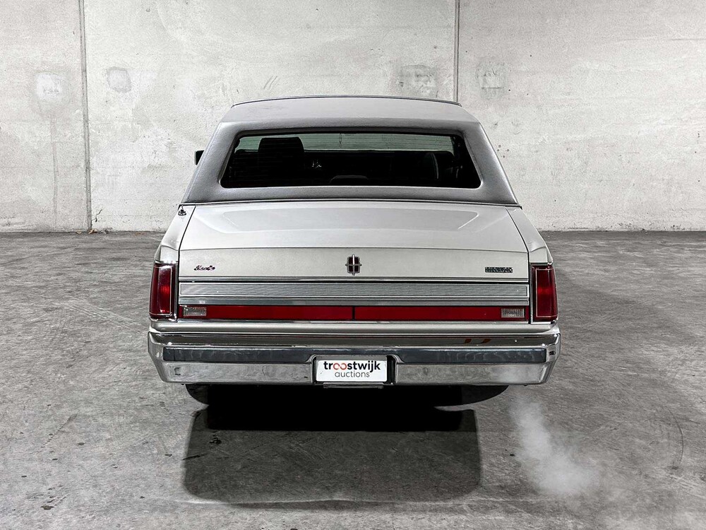 Lincoln Town Car 4.9 V8 Signature SD 160pk 1989, K-946-BX