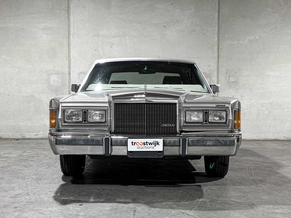 Lincoln Town Car 4.9 V8 Signature SD 160pk 1989, K-946-BX