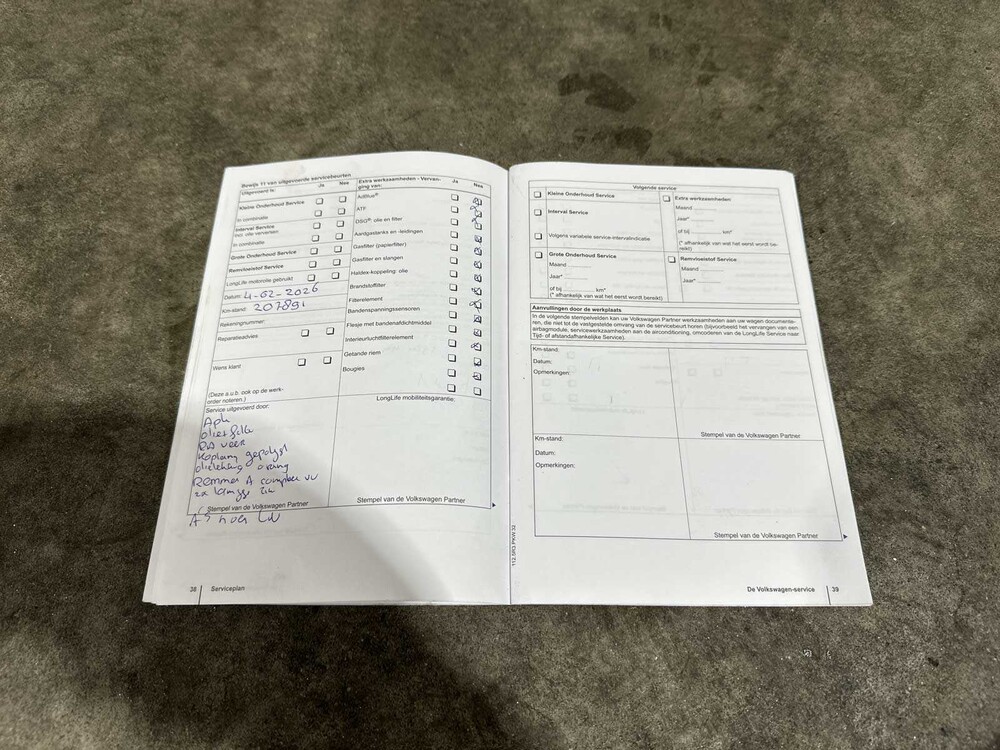 Volkswagen Passat Variant 1.8 TSI Highline 160pk 2011 (Origineel-NL), 71-RPV-9