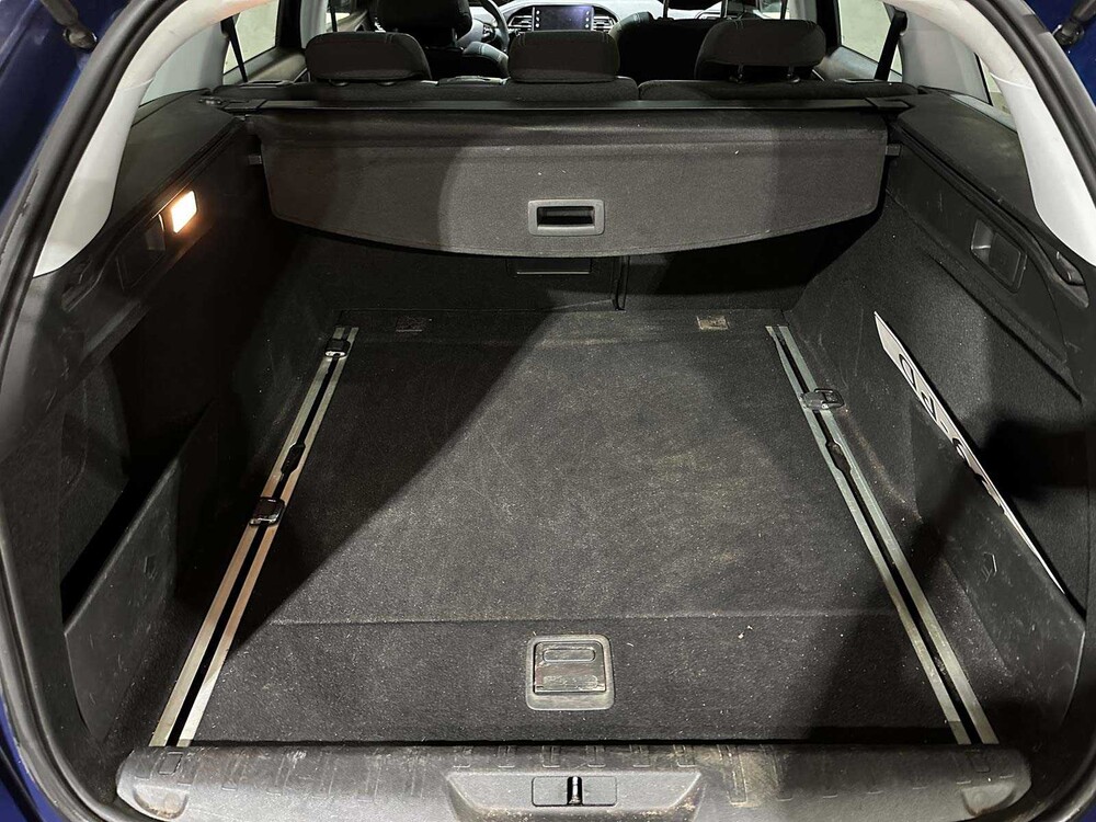 Peugeot 308 SW 1.2 PureTech Blue Lease Premium 5D 131pk 2020 (Origineel-NL), H-199-PD