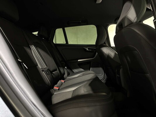 Volvo V60 2.4 D5 Twin Engine Special Edition 163pk 2015, NH-759-L