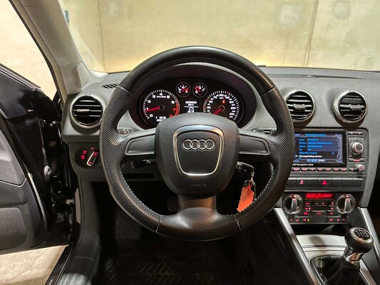 Audi A3 Sportback 1.8 TFSI Quattro Ambition Business Edition 160pk 2011 (Origineel-NL), 04-RBV-3