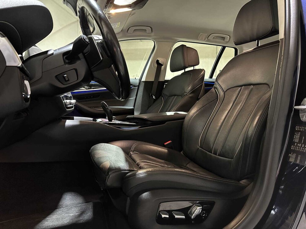 BMW 520i Touring High Executive Sport-Line 5-serie 184pk 2019 (Origineel-NL), XG-208-V