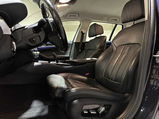 BMW 520i Touring High Executive Sport-Line 5-serie 184pk 2019 (Origineel-NL), XG-208-V