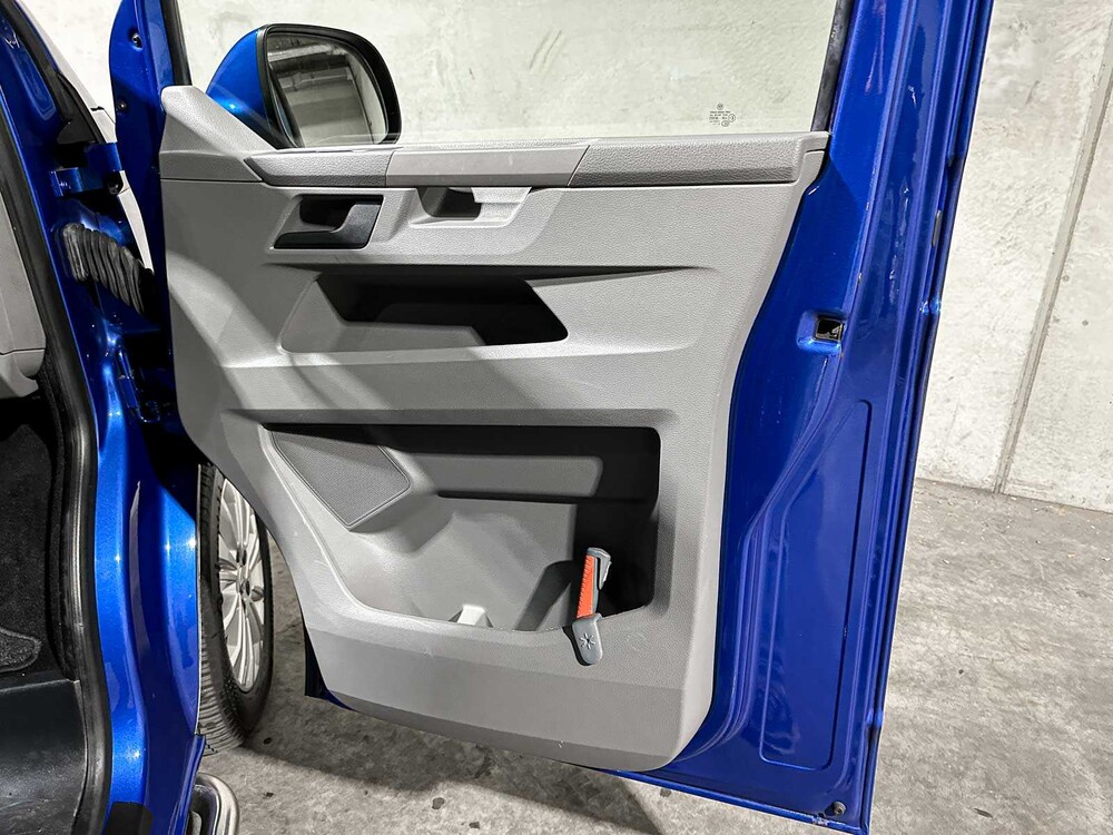 Volkswagen Transporter 2.0 TDI L2H1 30 DC 6-Persoons Highline 150pk 2020 (Origineel-NL), VGK-42-L Bedrijfswagen