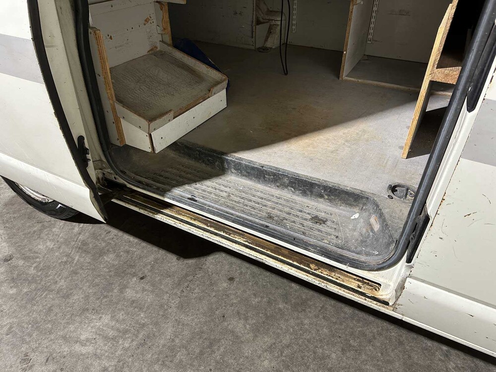 Volkswagen Transporter 1.9 TDI 300 103pk 2005, 54-BZ-GH