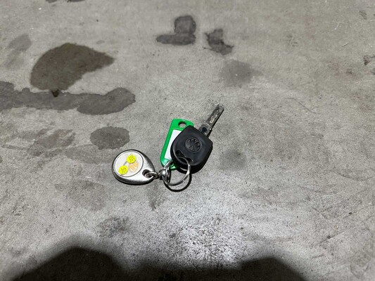 Volkswagen Transporter 1.9 TDI 300 103pk 2005, 54-BZ-GH