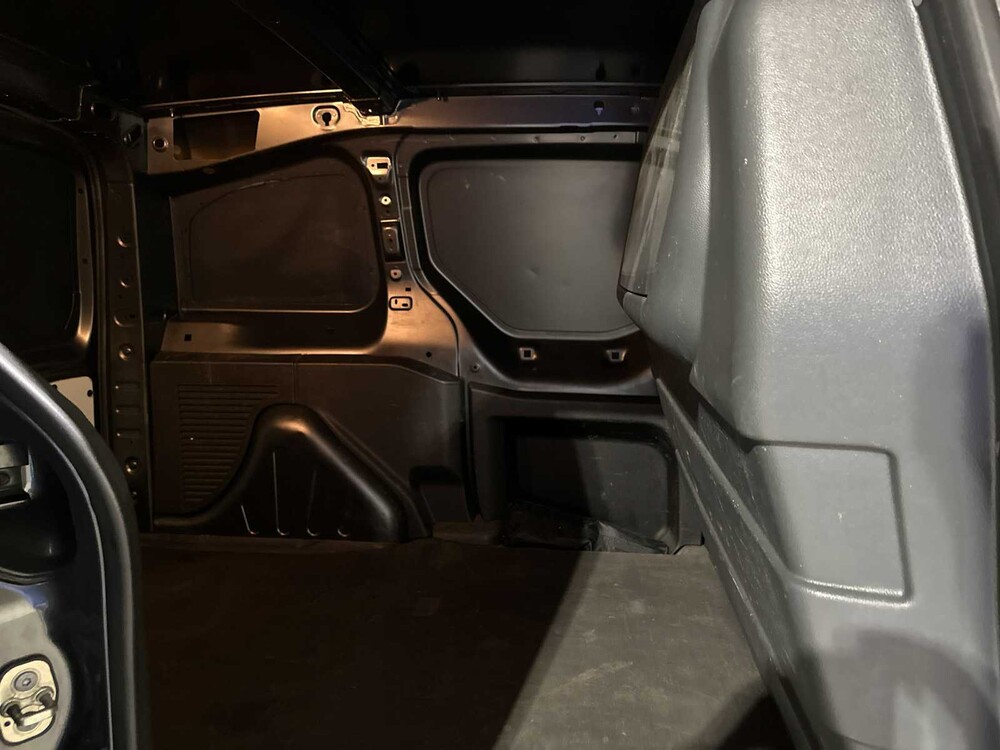 Peugeot Partner 120 1.6 BlueHDi 100 L1 Premium Pack S&S 99pk 2018 (Origineel-NL), V-723-NZ