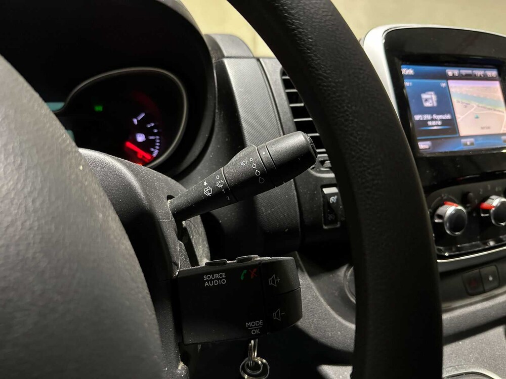 Renault Trafic 2.0 dCi 145 T29 L2H1 Double Cab 