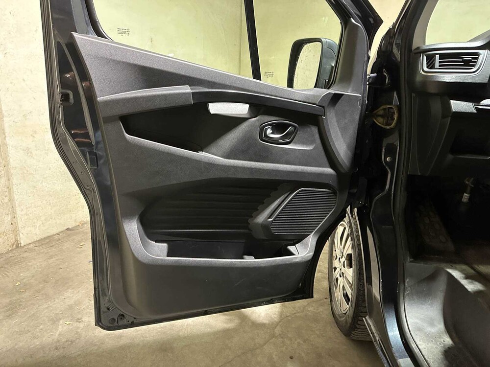 Renault Trafic 2.0 9-Persoons 150pk 2023 Bedrijfswagen