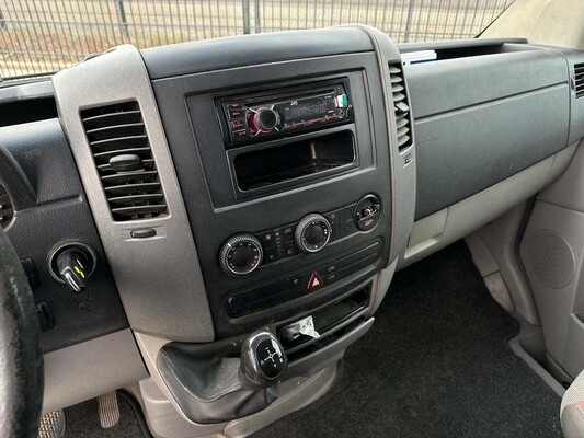 Volkswagen Crafter 35 2.5 TDI L2H1 DC 109pk 2008 (Origineel-NL), 62-VPJ-5