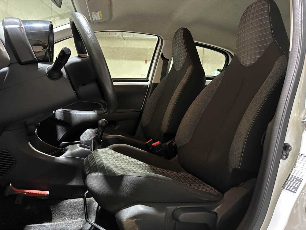 Peugeot 108 1.0 e-VTi Active 71pk 2021 (Origineel-NL + 1e eigenaar), N-570-KN 