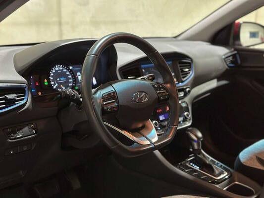Hyundai IONIQ 1.6 GDi Comfort 141pk 2019 Plug-In Hyrbid (Origineel-NL), XS-254-P