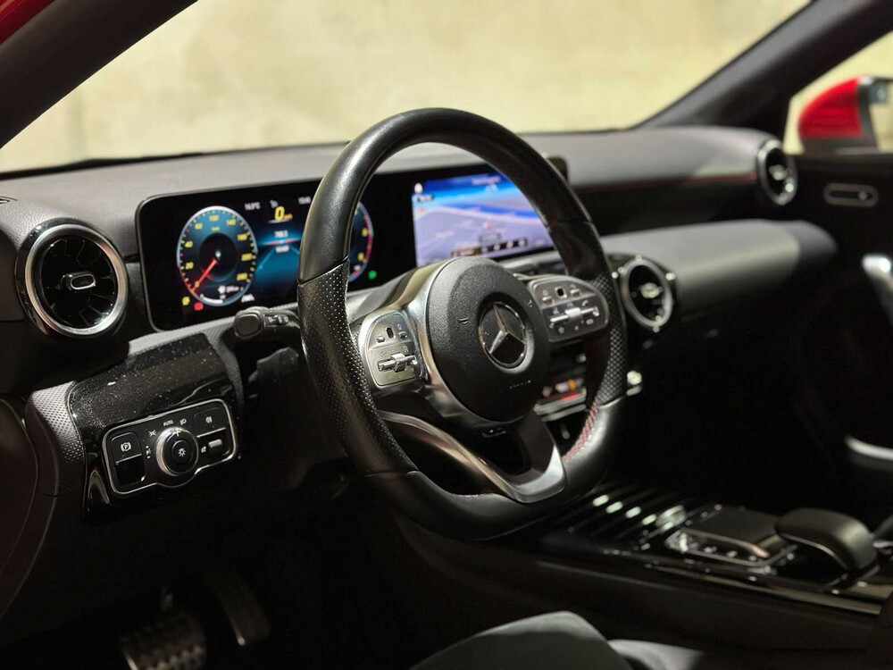 Mercedes-Benz A180 d Business Solution AMG 116pk 2018 (Origineel-NL) A-klasse, SR-559-F