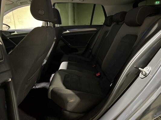 Volkswagen Golf 1.0 TSI Comfortline Business 110pk 2018 (Origineel-NL), RX-771-L